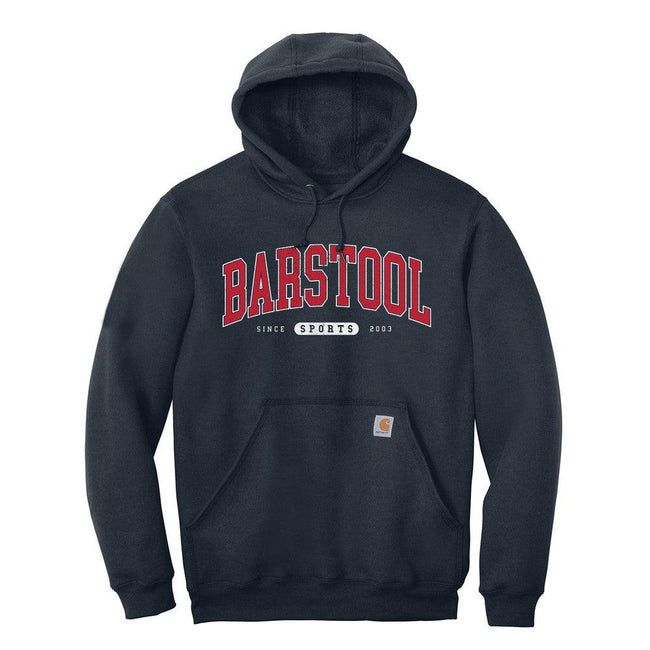 Mörkblå huvtröja med trycket Barstool Sports i rött.